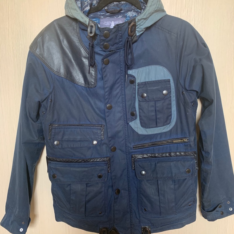 Barbour white hot sale mountaineering parka