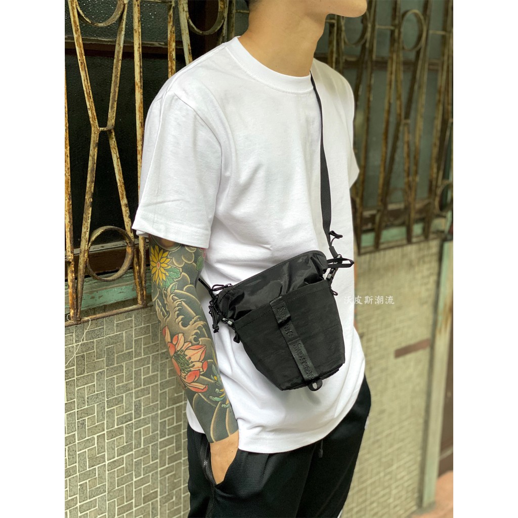 限貨]沃皮斯Supreme 20FW Neck Pouch 側背包小包豹紋/ 紅色/黑| 蝦皮購物