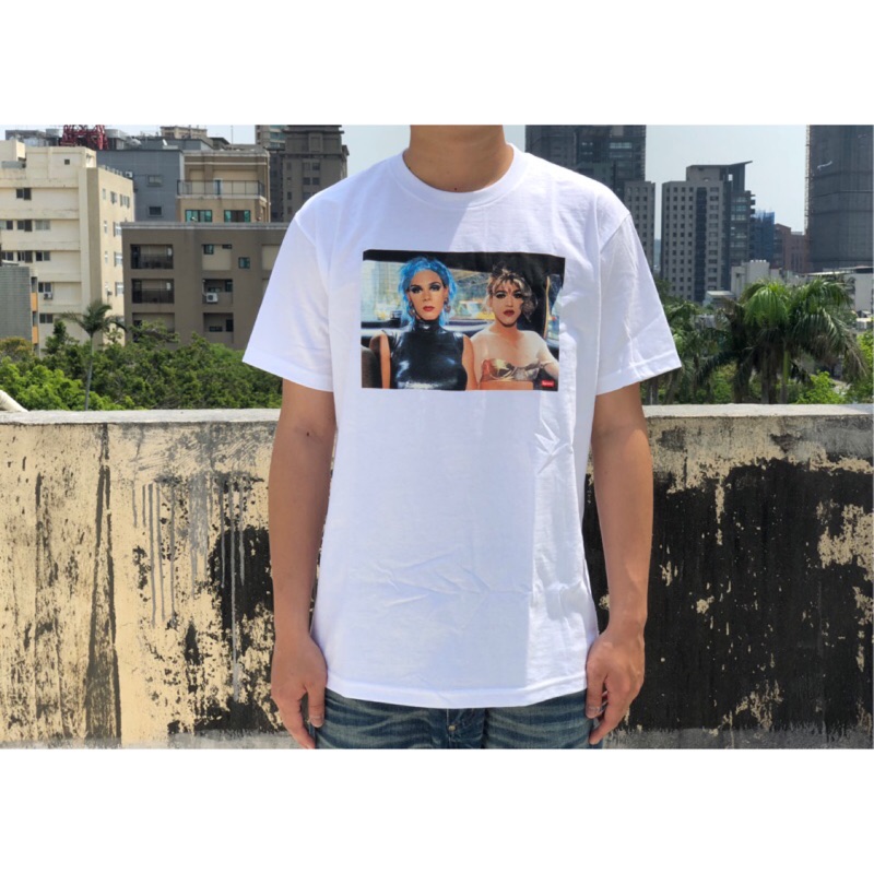 inducement】 Nan Goldin/Supreme Misty and Jimmy Paulette Tee