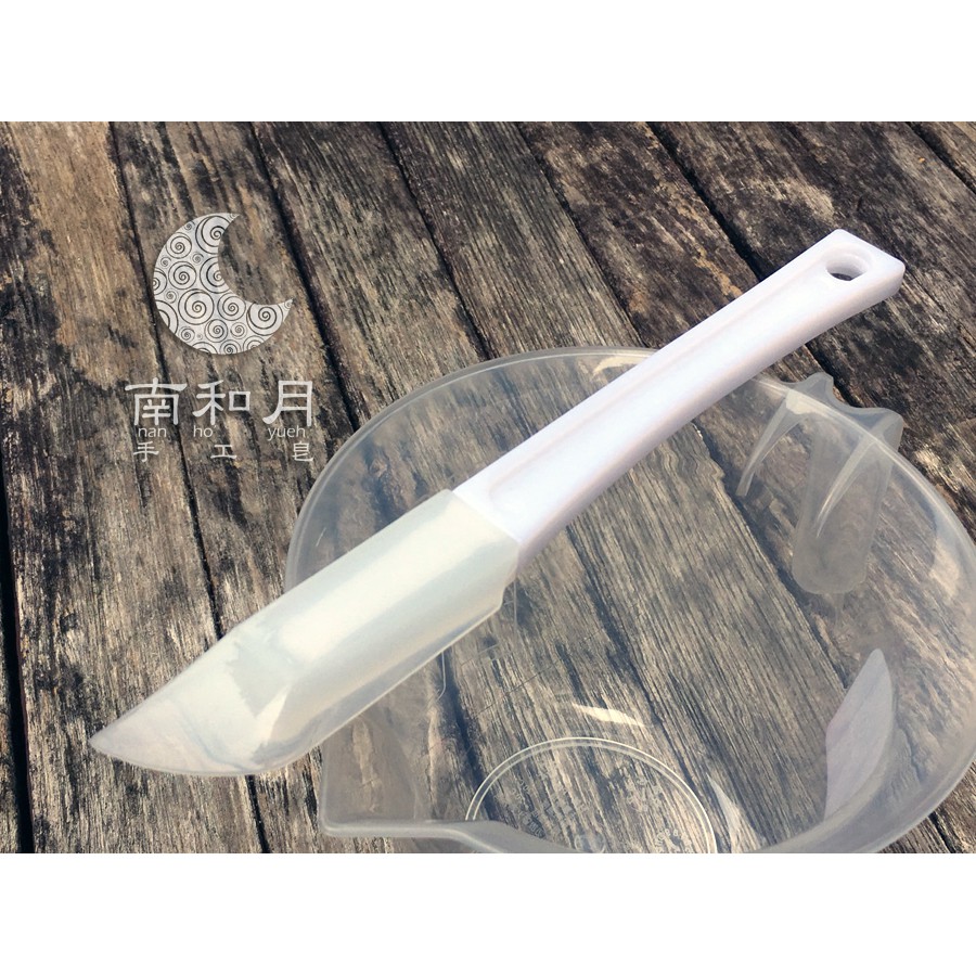 現貨🔜 🌜南和月🌛優質矽膠小刮刀 半透明質感刮刀 亦可用於食品 | 蝦皮購物