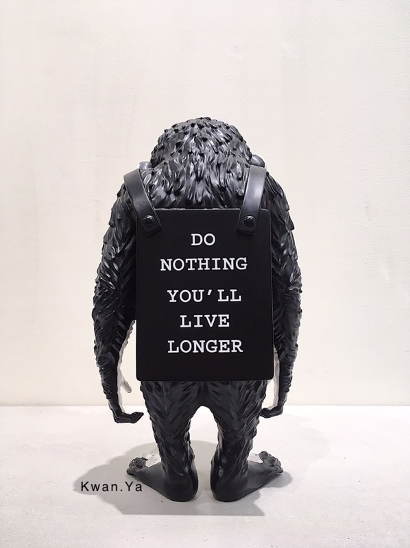 Banksy Monkey Sign SYNC MedicomToy 班克斯掛牌猴子猴子玩具藝術公仔