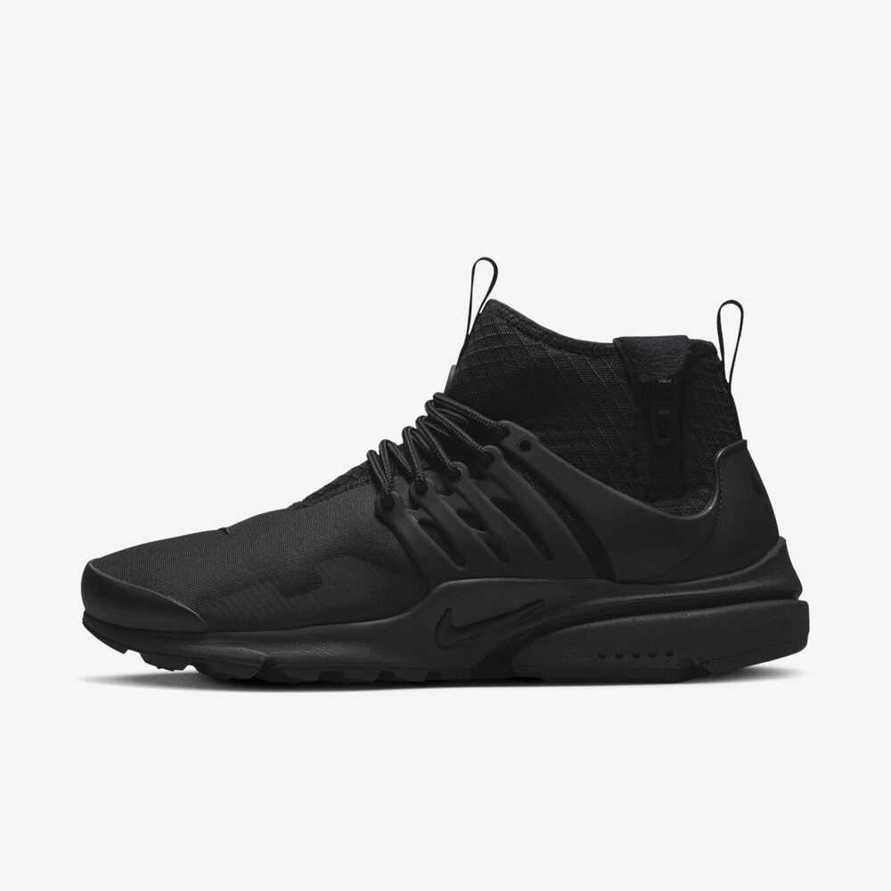 all black nike shoes