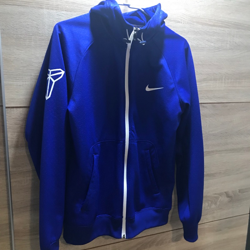 Kobe hot sale jacket nike