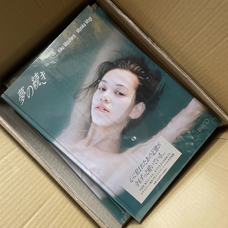 現貨水原希子Kiko Mizuhara 夢の続きDream Blue 寫真集寫真書 現貨水原希子Kiko Mizuhara 夢の続きDream Blue 寫真集寫真書