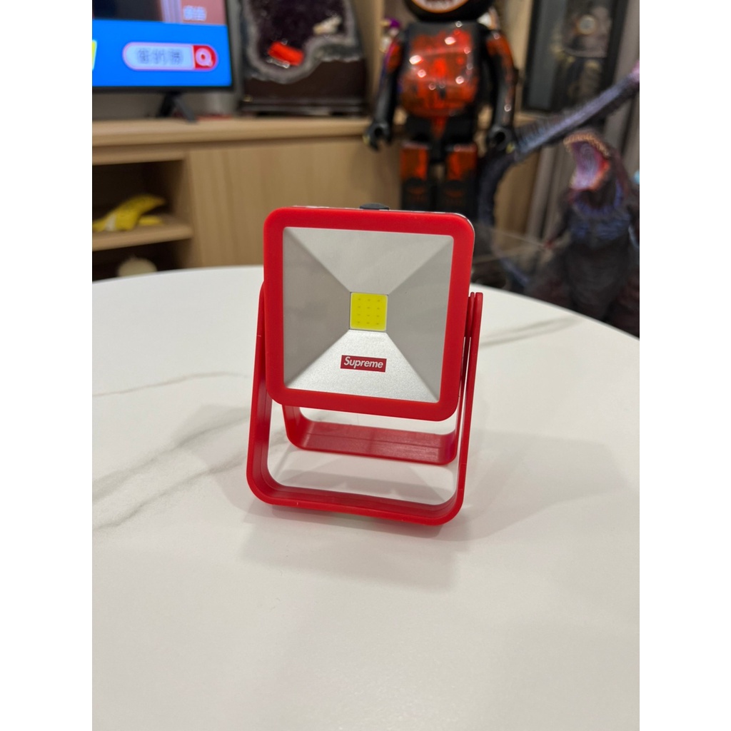 Supreme Magnetic Kickstand Light 小燈聚光小燈二手拆擺| 蝦皮購物