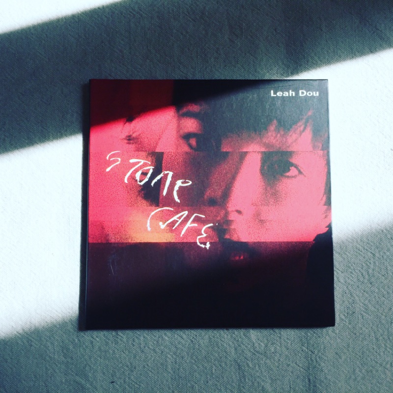 竇靖童Leah Dou -《Stone Cafe》絕版專輯CD (春遊/黑膠/彩膠/空中飛人