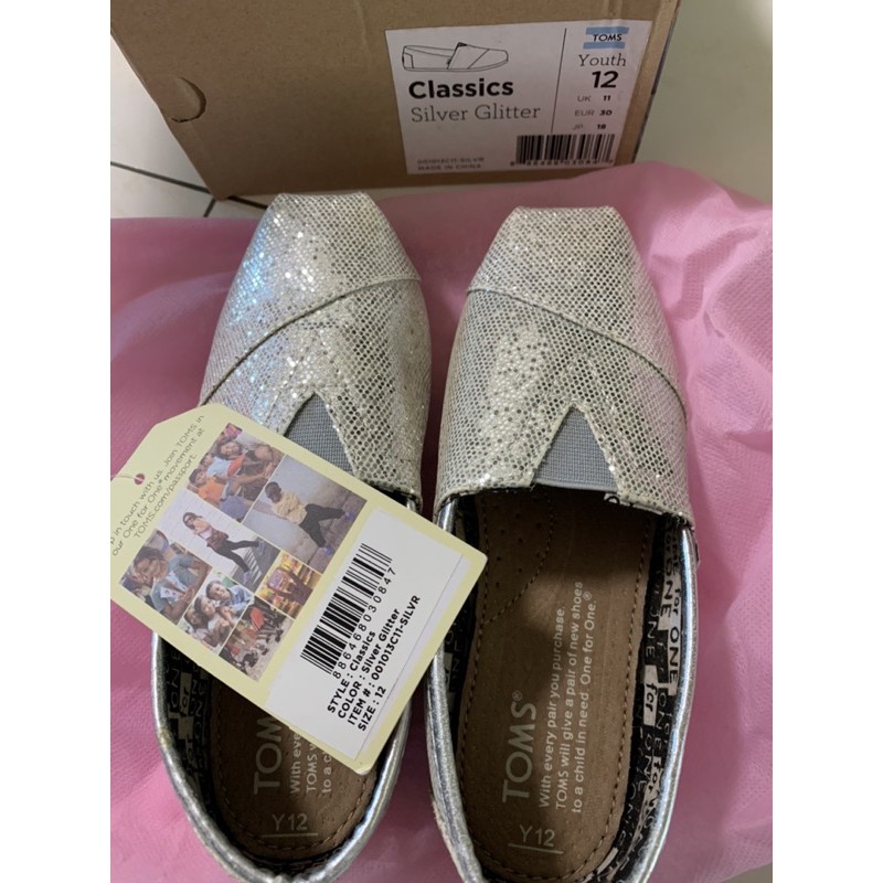 Toms silver iridescent sales glitter women's classics