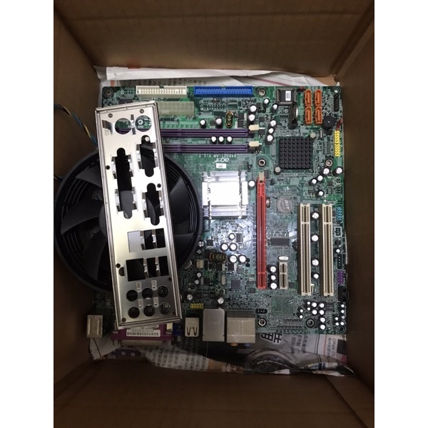 ACER 946GZT-AM V:1.0 + Intel Core 2 CPU 4300 @ 1,80GHz + 2GB DDR2 + Ventirad EUR 37,50 - FR