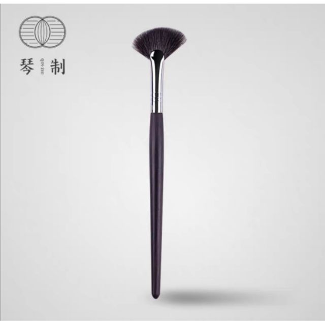 （現貨）琴制。琴制G系列。G090扇形高光刷細光峰羊毛小扇子。局部定妝高光刷 | 蝦皮購物