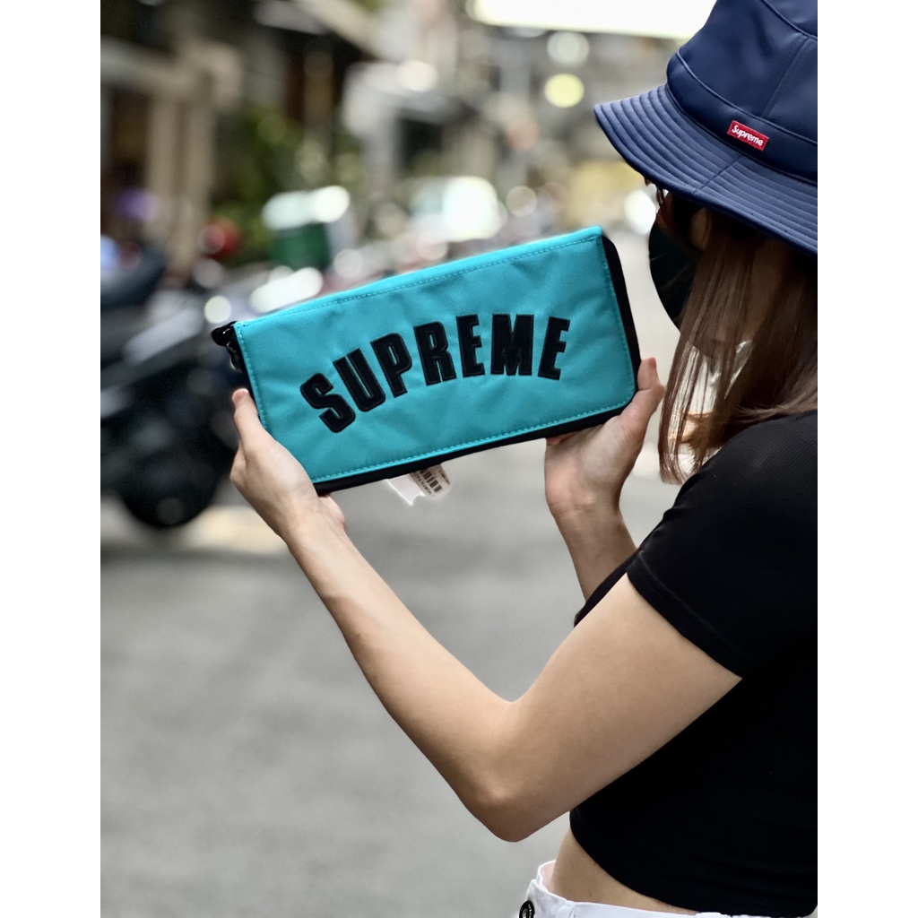 Supreme the north on sale face arc logo organizer