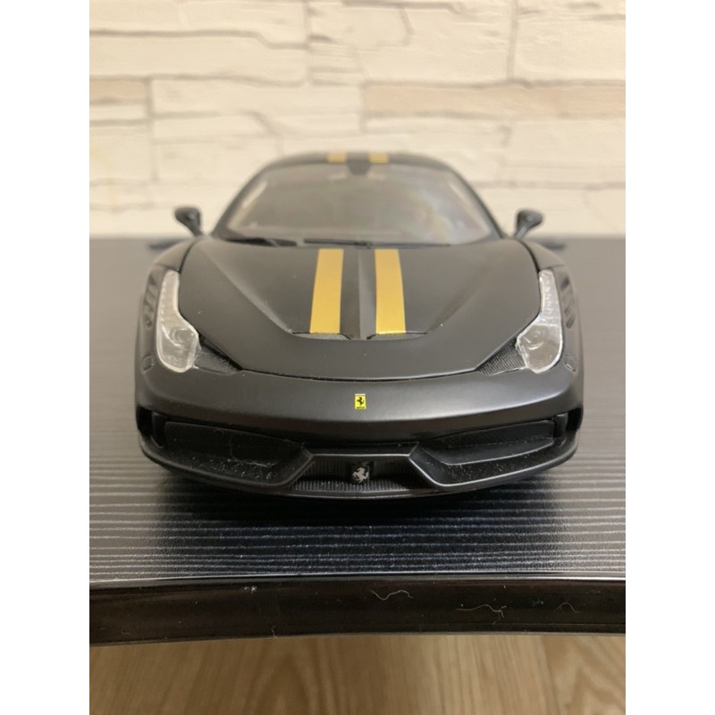 Maisto Ferrari 458 Speciale Gray 1:18 Diecast Model Car