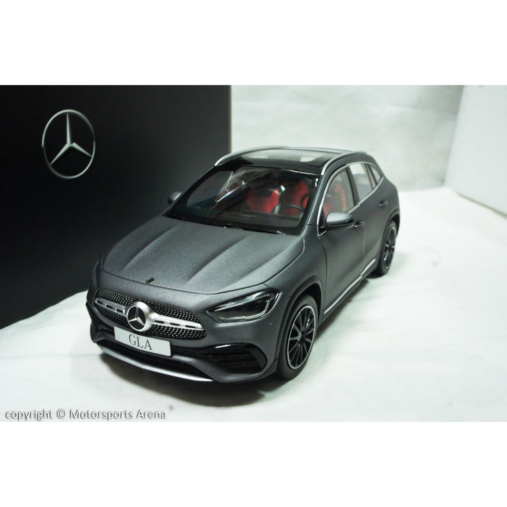 超值特價】賓士原廠1:18 Z-Models Mercedes Benz GLA H247 2020