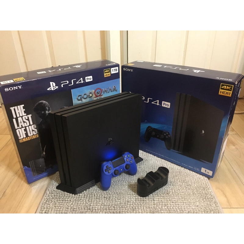 預定中》Ps4 pro 1TB主機7218B 9.99成新近全新品（含二代原廠手把