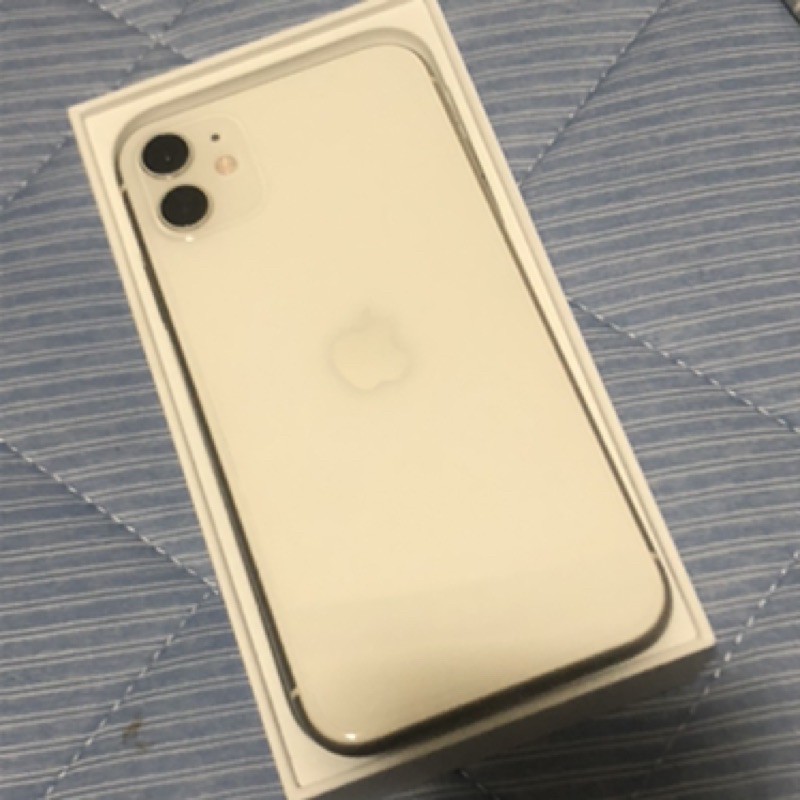 iPhone11(ホワイト)64G