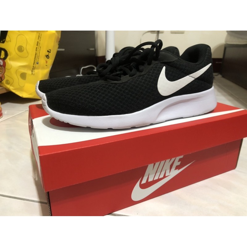 9 5 NIKE 812654011 26cm