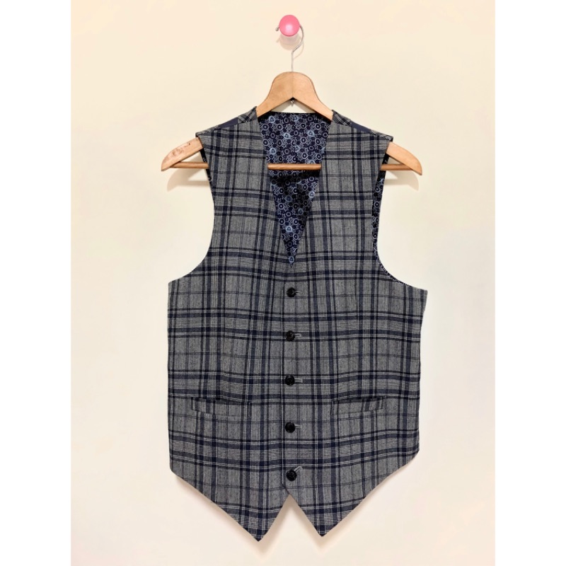 Tm on sale lewin vest