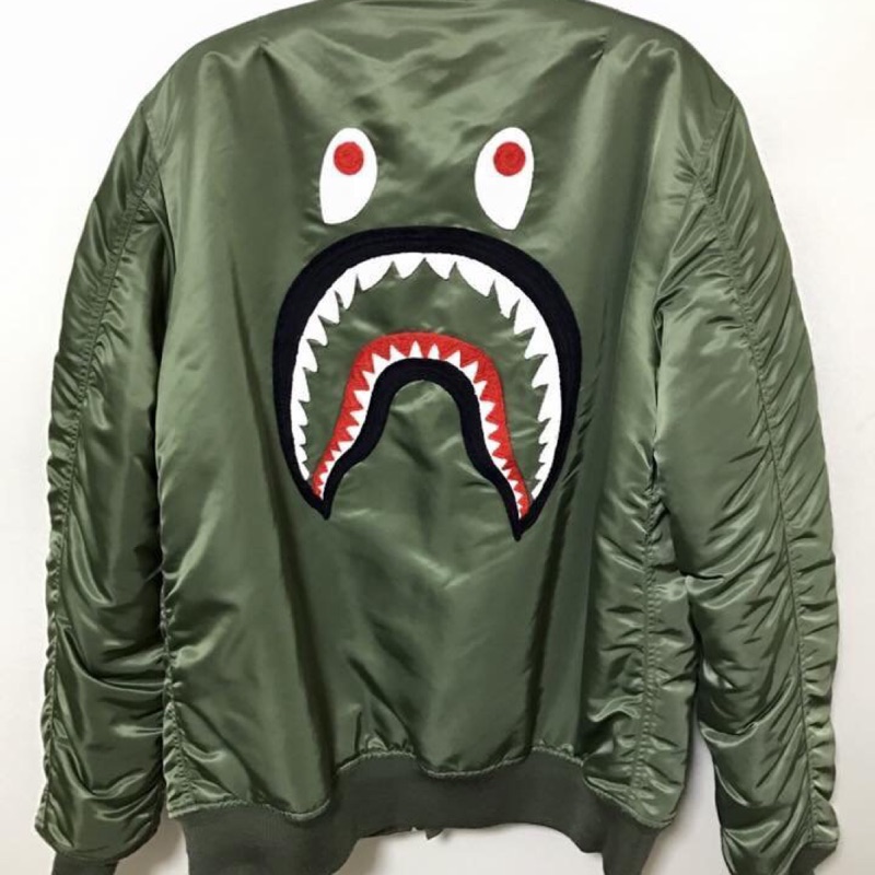 bape APE 軍綠色 第一代背後鯊魚 夾克外套 棒球外套 MA-1