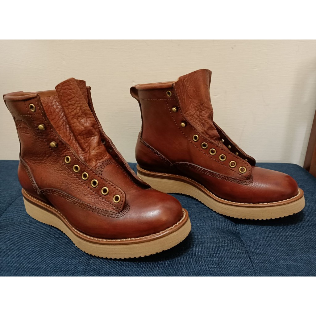 Alternative country outlet boots