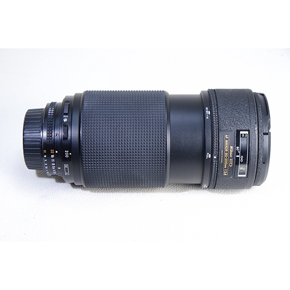 NIKON AF 80-200MM F2.8 一代鏡頭售5000元(兩點小霉,少許入塵，功能