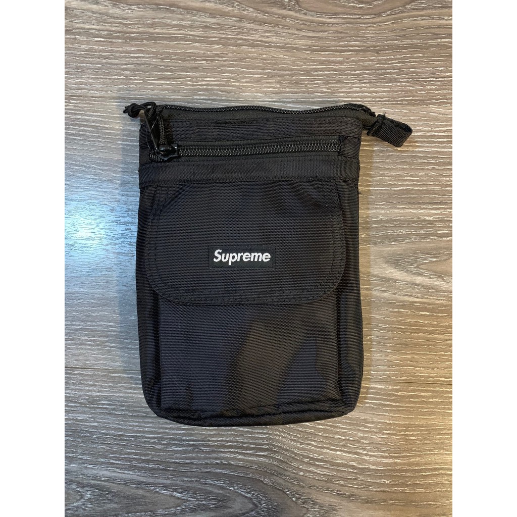 原宿帶回] Supreme 47th FW19 shoulder bag 小包側背黑色logo Cordura