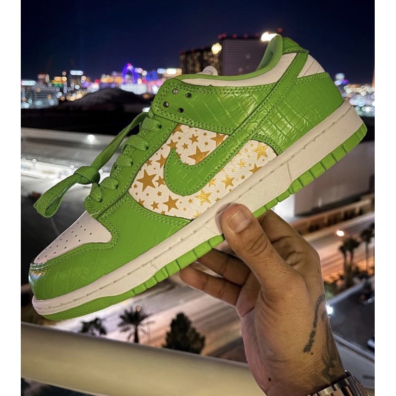 ★Nike×シュプリームコラボ★入手困難★ 2021SS DH3228-102 入手困難！シュプリーム × ナイキ スーパーコピー SB ダンク