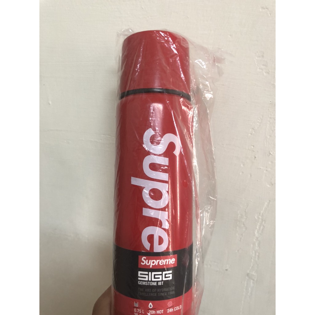 2020Supreme現貨水壺Supreme®/SIGG™ Vacuum Insulated 0.75L Bottle