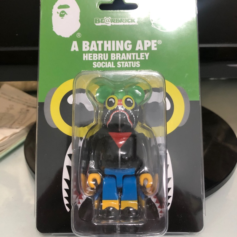 現貨BAPE MEDICOM HEBRU BRANTLEY FLYBOY SHARK BE@RBRICK 100% 鯊魚