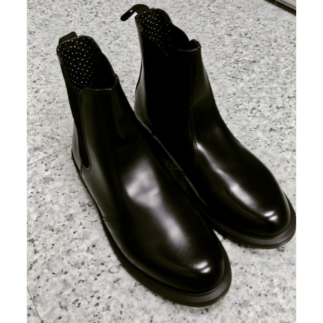 馬丁鞋/雀兒喜靴/女靴/ Dr. Martens Flora Chelsea Boot | 蝦皮購物