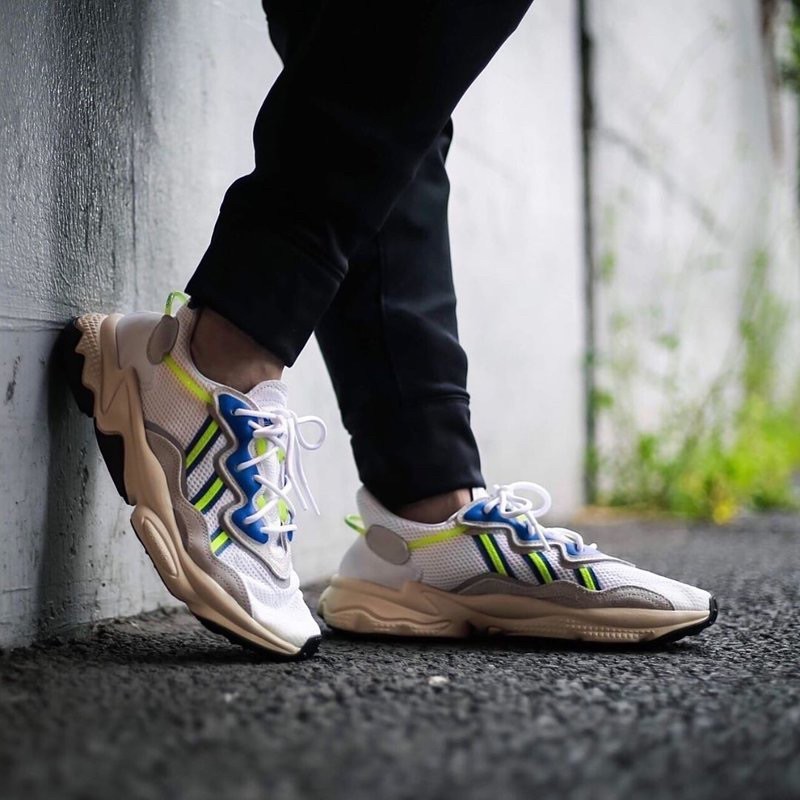 ADIDAS OZWEEGO EE7009