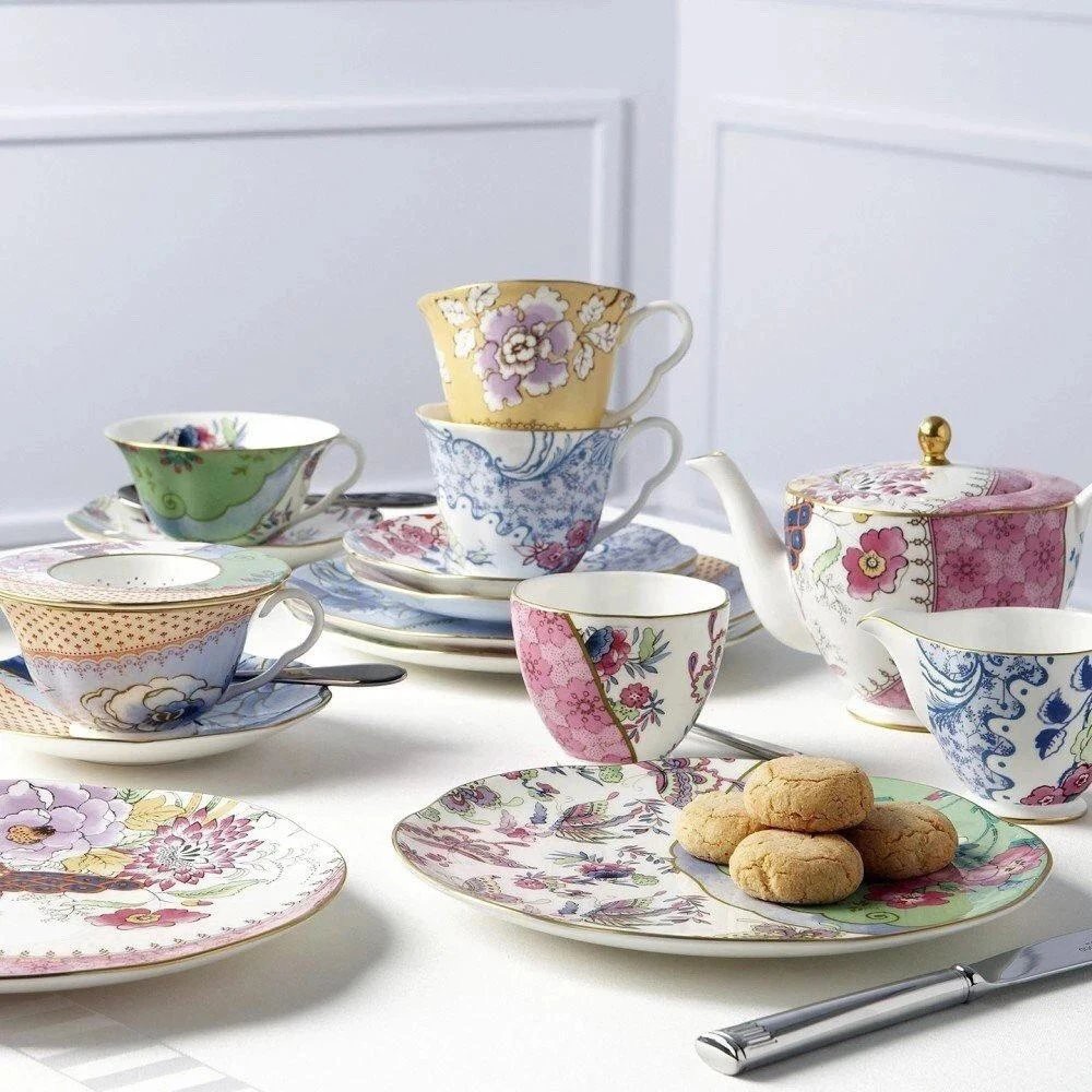 英國wedgwood彩蝶系列骨瓷茶壺單品禮盒| 蝦皮購物 英國wedgwood彩蝶系列骨瓷茶壺單品禮盒| 蝦皮購物