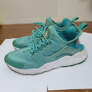 Adidas huarach outlet