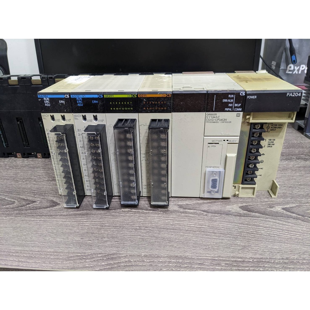 OMRON CS1G CPU42H PLC 可程式控制器