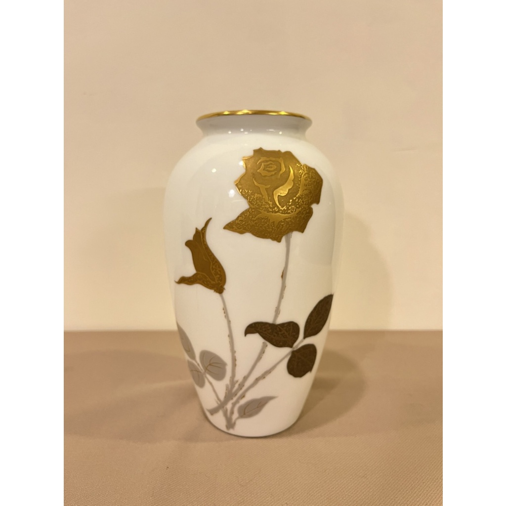 OKURA 花柄 陶器製花瓶 日本製 OKURA 大倉陶園金蝕花瓶日本製高23公分| 蝦皮購物