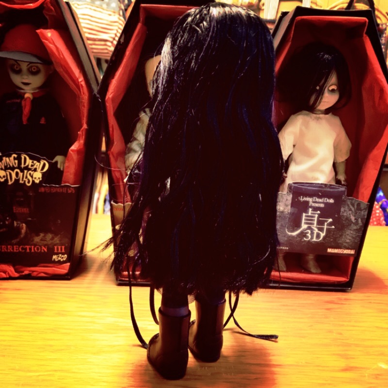 Mezco Toyz Living Dead Dolls エッグゾリスト（Living Dead
