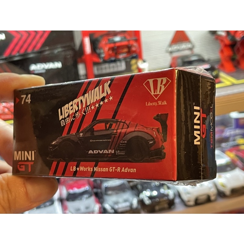 78車庫- MINI GT MiniGT #74 LBWK LBWorks Nissan GT-R GTR Advan