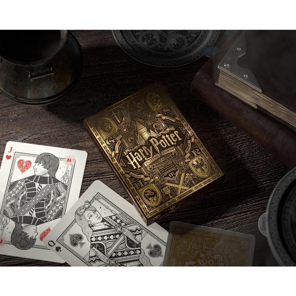 Harry Potter Themed Playing Cards (42 Packs) 海外 即決-