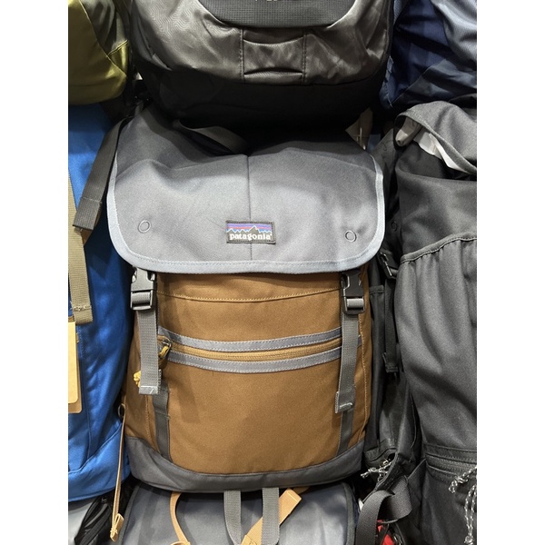 撞色Patagonia Arbor Classic Pack 25L 後背包