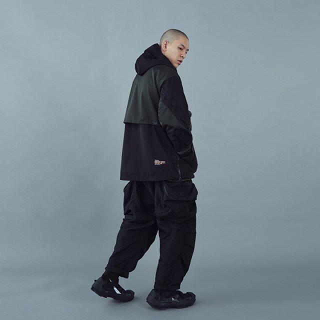 GOOPiMADE × WISDOM Anorak Jacket GOOPiMADE x WISDOM CHAOS Functional Anorak Jacket - Bla