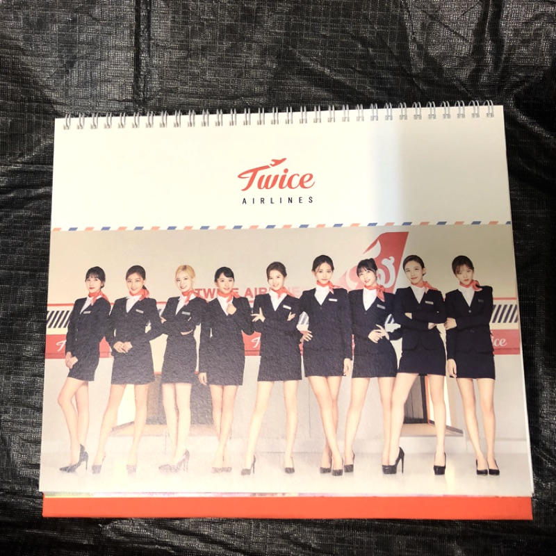 Twice 航空版年曆桌曆拆售Airlines 2019 周邊週邊| 蝦皮購物