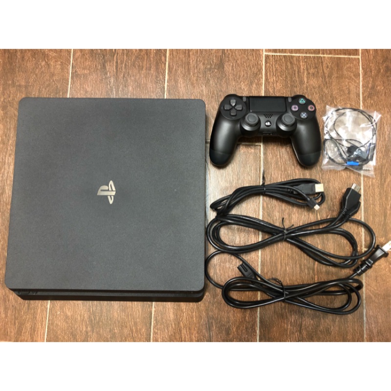 PS4 Slim 500G 主機 CHU-2117A(黑）薄型