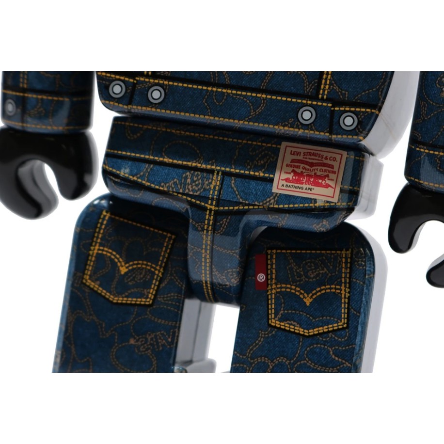 潮流本舖》現貨秒發BAPE X LEVI'S X Be@rbrick LEVIS 庫柏力克熊 潮流本舖》現貨秒發BAPE X LEVI'S X Be@rbrick LEVIS 庫柏力克熊