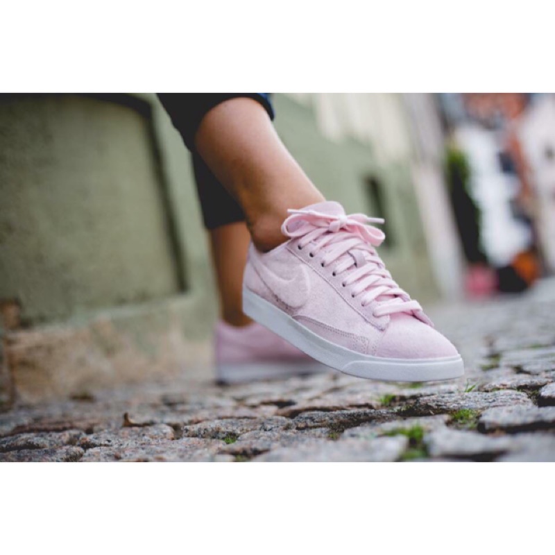Nike Womens Blazer Low Pink