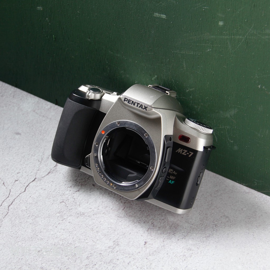35mm Film Pentax Mz7 35mm SLR Camera Kit With 35-80mm Lens