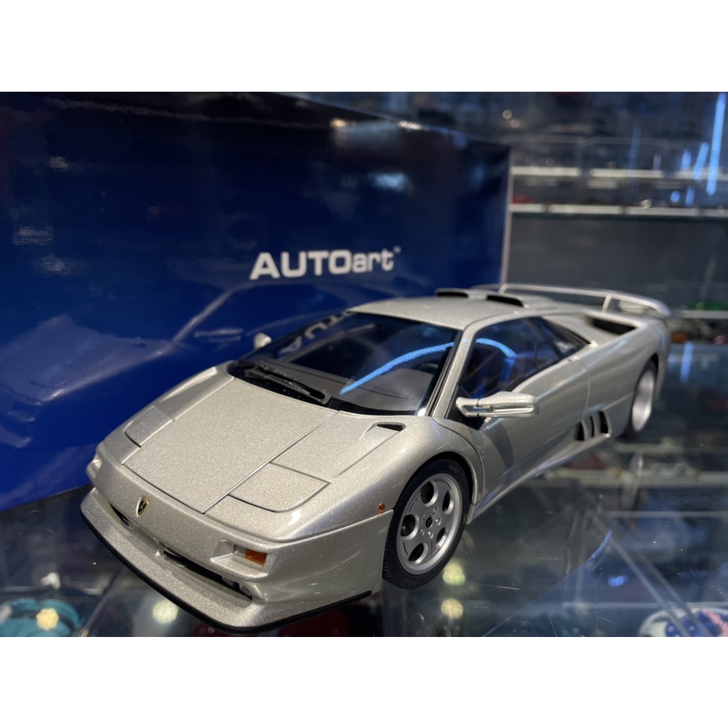 AUTOart 79143 LAMBORGHINI DIABLO SE30 JOTA (TITANIO/METALLIC SILVER) 1/18