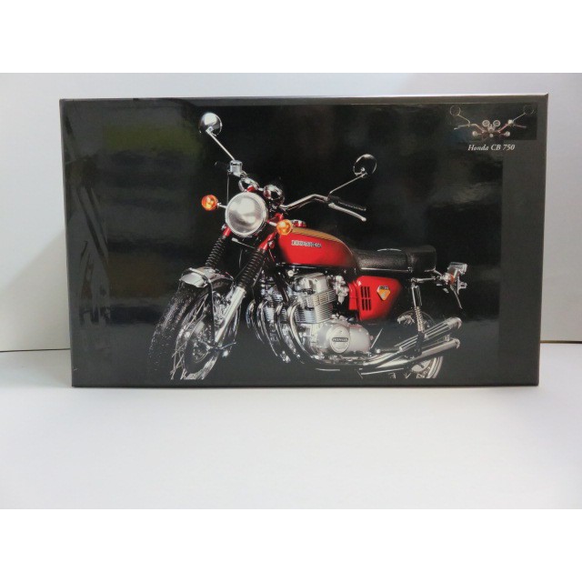 八田元氣小棧:日版新品1/6 MINICHAMPS HONDA CB 750 K0 – 1968