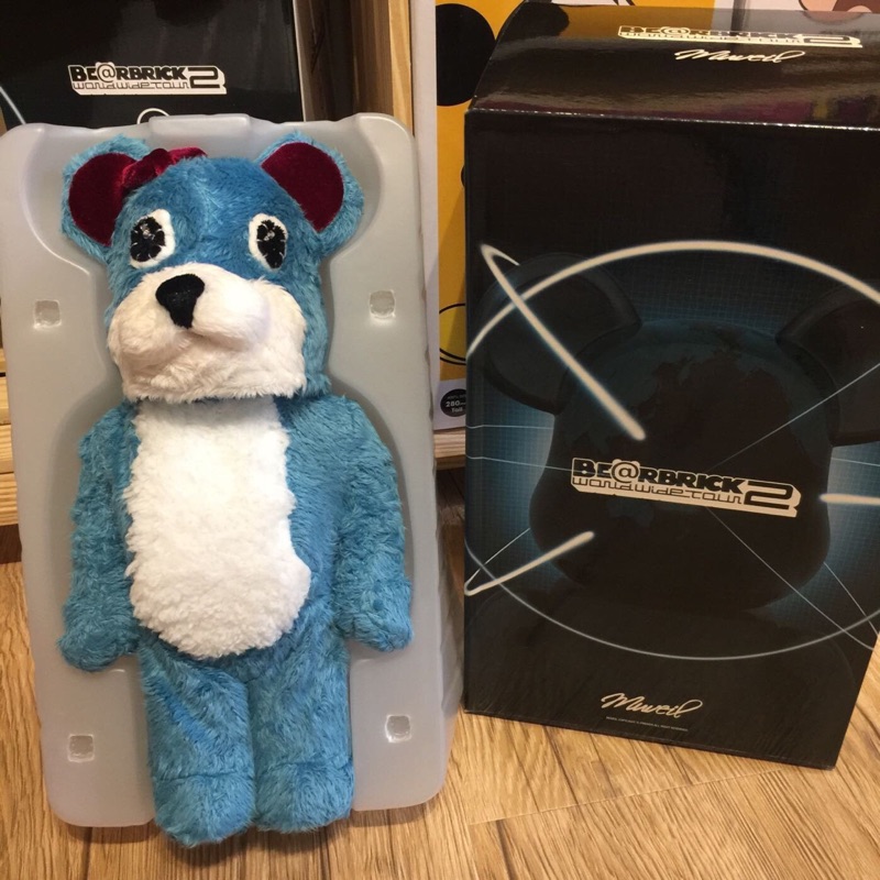 Bearbrick Be@rbrick BWWT world wide Tour Muveil 400% | 蝦皮購物