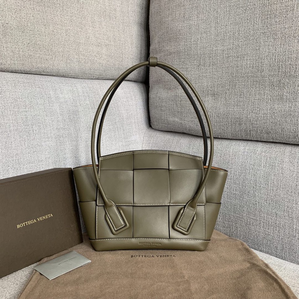 Bottega Veneta mini ARCO BV Arco