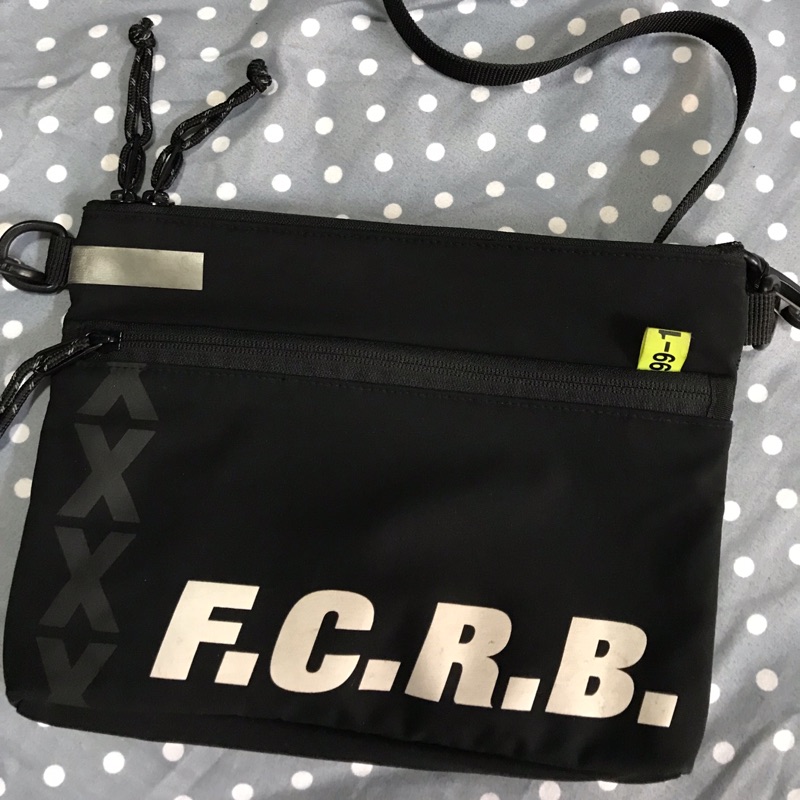 二手］FCRB SACOCHE BAG | 蝦皮購物