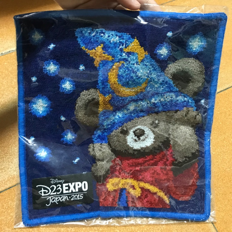 ✨全新✨Disney D23 EXPO JAPAN2015 大學熊限定小方巾| 蝦皮購物