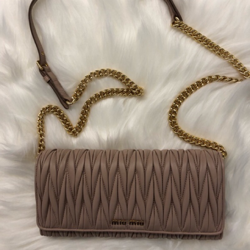 Miu discount miu woc